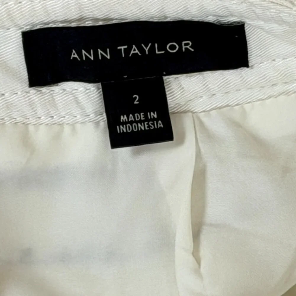 Ann Taylor White and Black Button-Accent Skirt